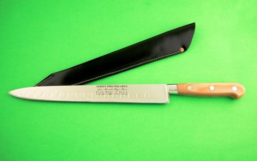 Cuchillo de acero forjado ideal para trinchar la carne